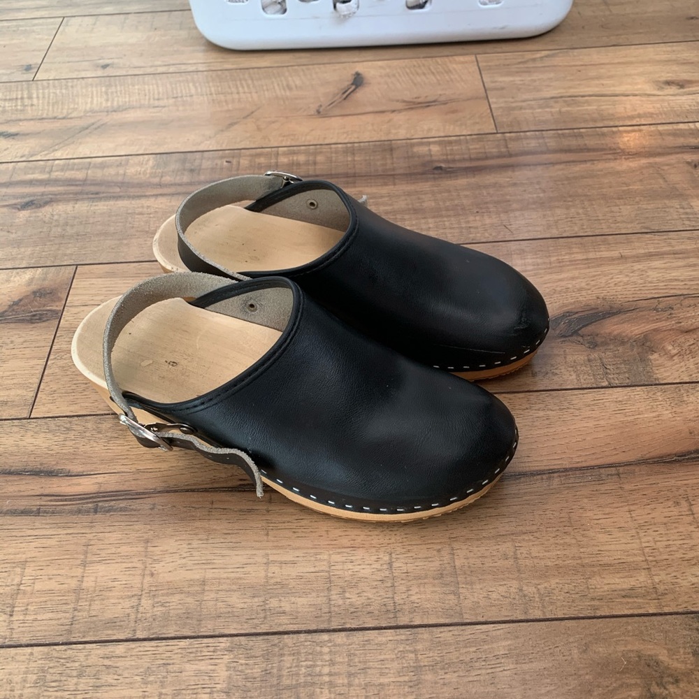 Clogs
